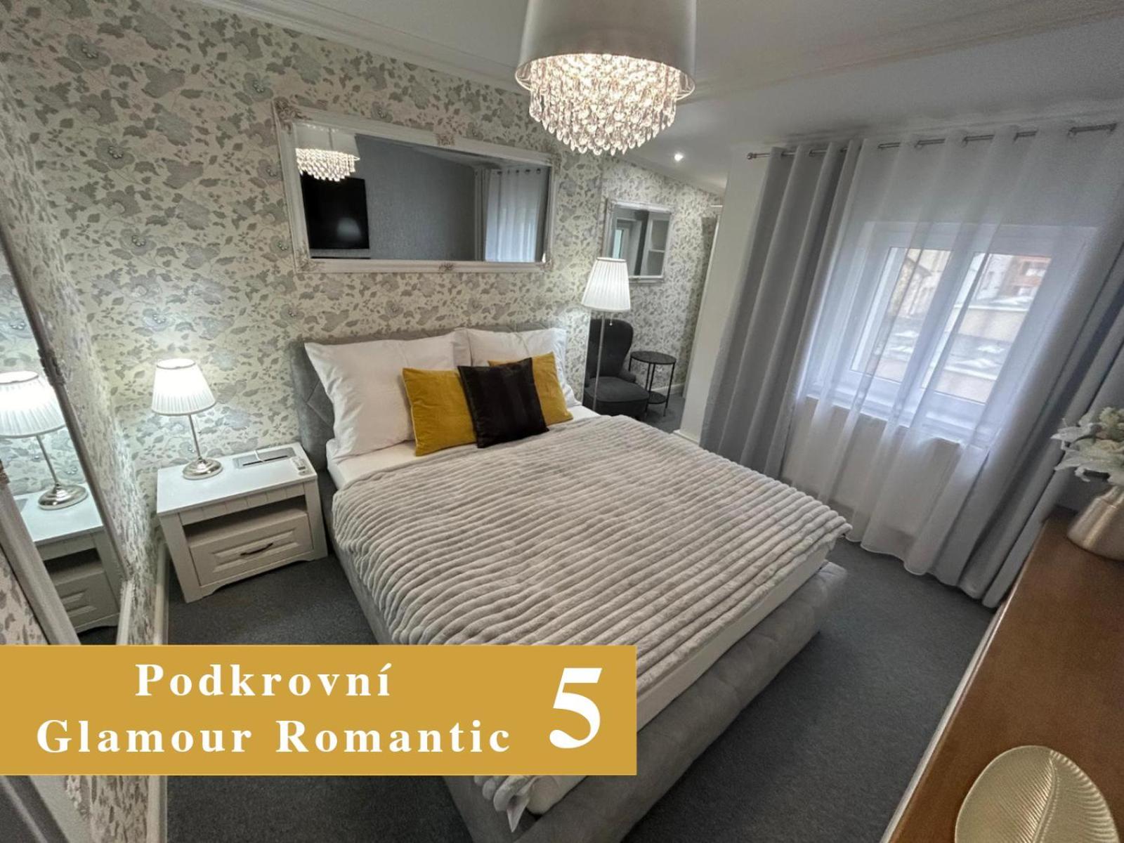 Efipa Glamour Apartments Плзень Екстер'єр фото