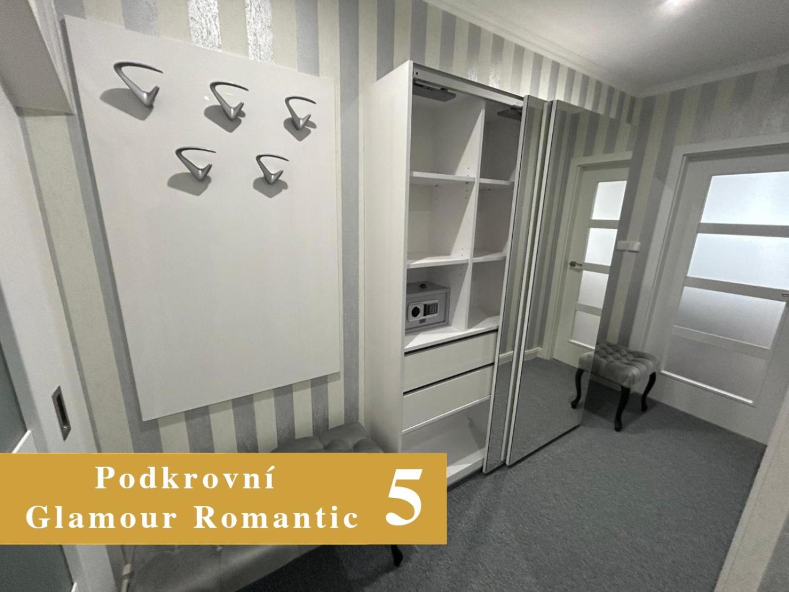 Efipa Glamour Apartments Плзень Екстер'єр фото